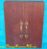 Image for Estancia Men’s Invitational Golf Tournament Scottsdale, Arizona Souvenir/Prize Wooden 2-door Cabinet/Cupboard-style Wine/Liquor Storage Box/Case <b><span style='color:red'>*****PARCEL POST SHIPPING INCLUDED – DOMESTIC ORDERS ONLY!*****</span></b><span style='color:purple'>